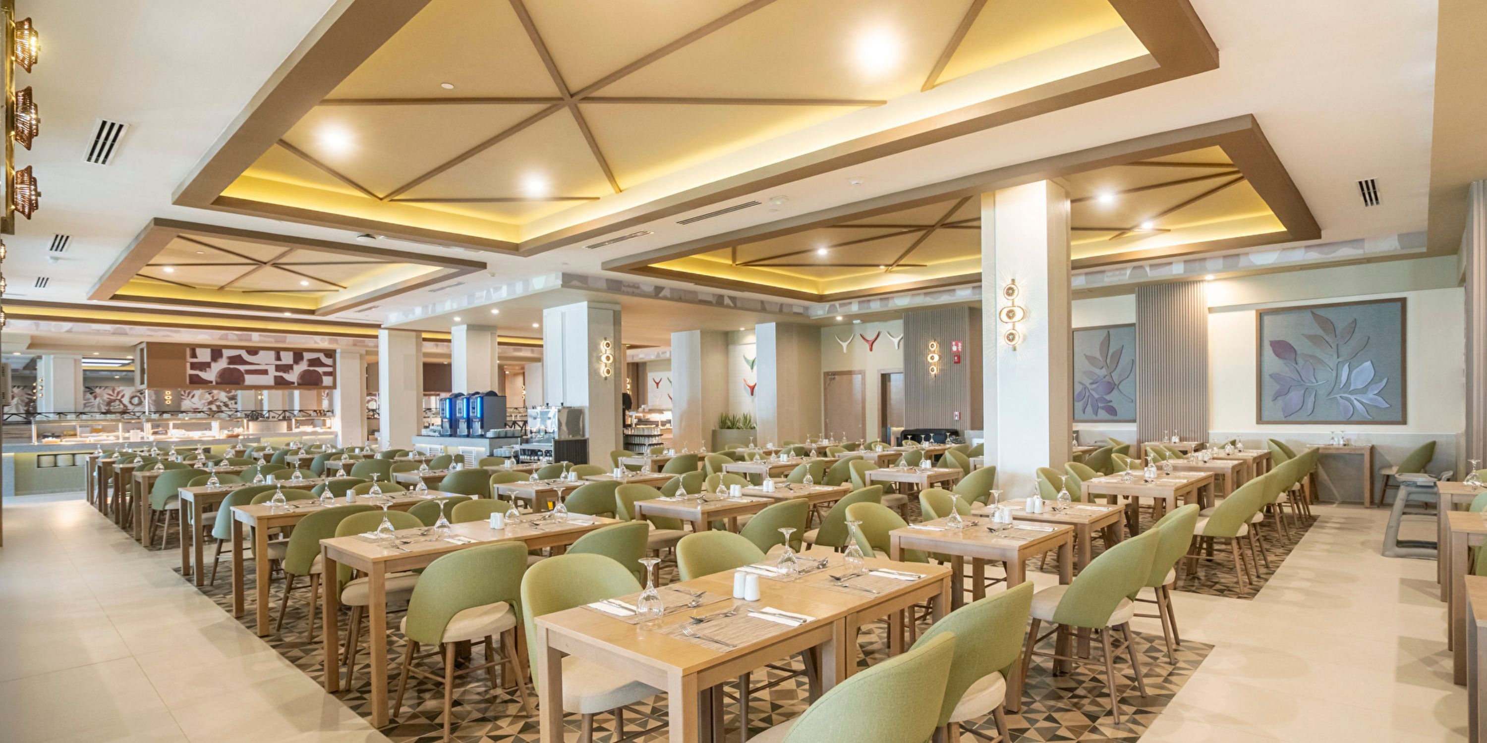 RIU Flamingo Main Restaurant